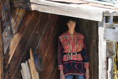 01-jubey-under-roof