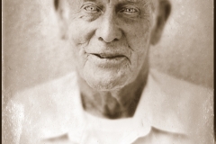 web-sepia-TTInputImage-681342784.226054