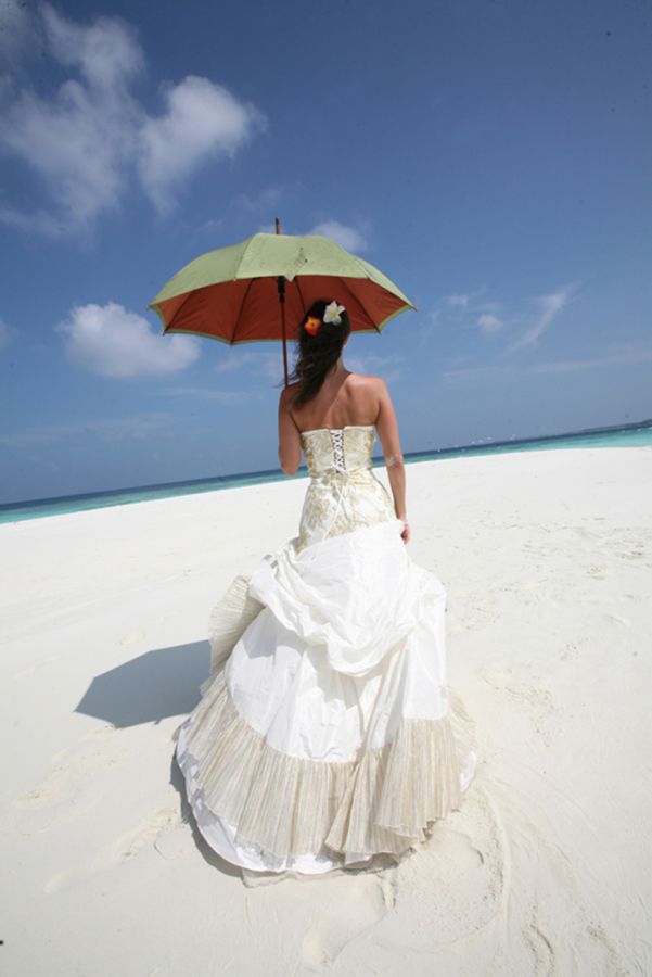 maldive-bride